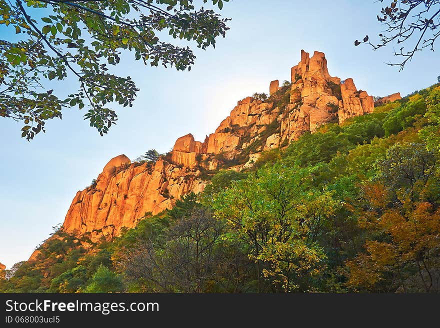 The photo taken in China's Hebei province qinhuangdao city,Zu mountain scenic spot,the gallery valley.The time is October 3, 2013. The photo taken in China's Hebei province qinhuangdao city,Zu mountain scenic spot,the gallery valley.The time is October 3, 2013.