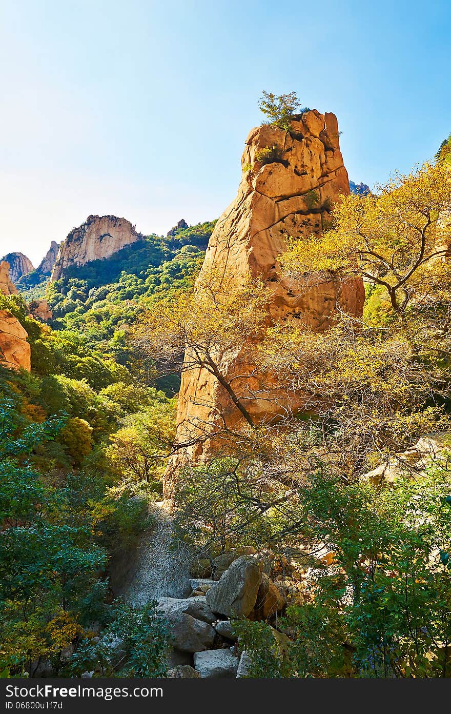 The steep boulder of gallery valley of Zu mountain