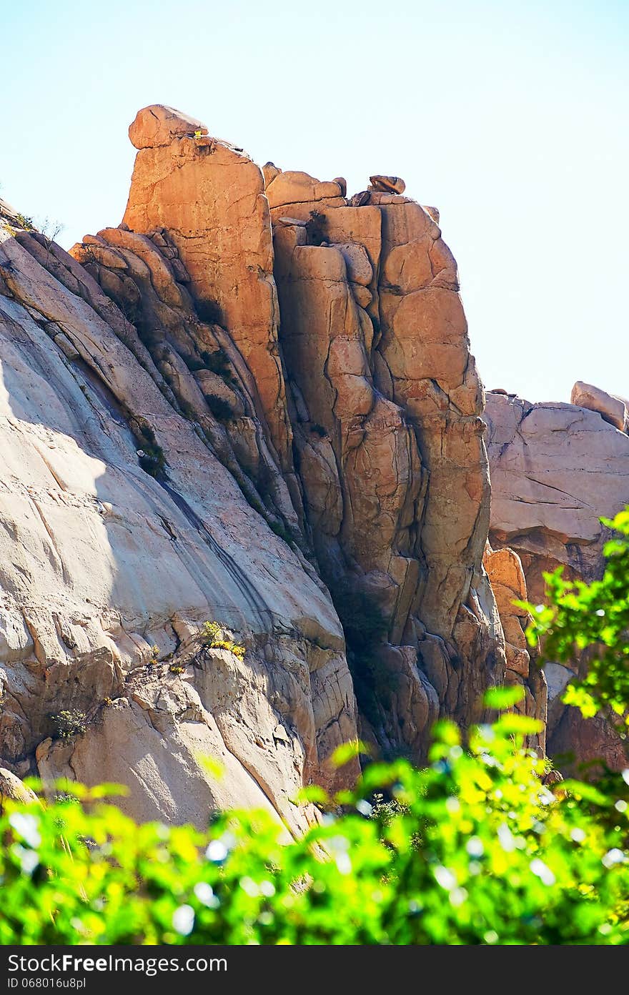 The Megaliths And Leaves Of Gallery Valley Of Zu Mountain