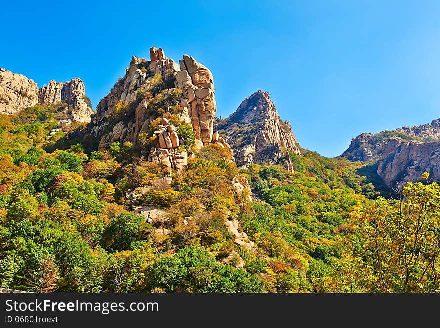 The photo taken in China's Hebei province qinhuangdao city,Zu mountain scenic spot,the gallery valley.The time is October 3, 2013. The photo taken in China's Hebei province qinhuangdao city,Zu mountain scenic spot,the gallery valley.The time is October 3, 2013.