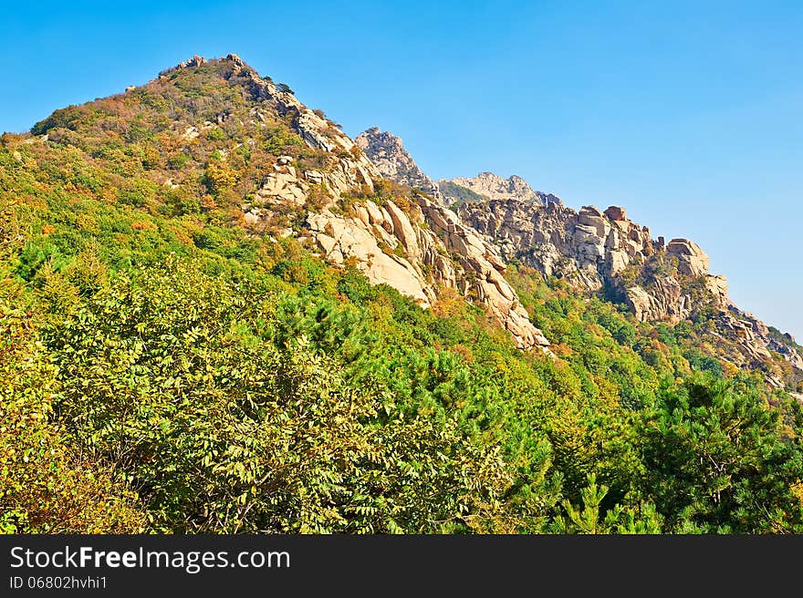 The photo taken in China's Hebei province qinhuangdao city,Zu mountain scenic spot,the gallery valley.The time is October 3, 2013. The photo taken in China's Hebei province qinhuangdao city,Zu mountain scenic spot,the gallery valley.The time is October 3, 2013.