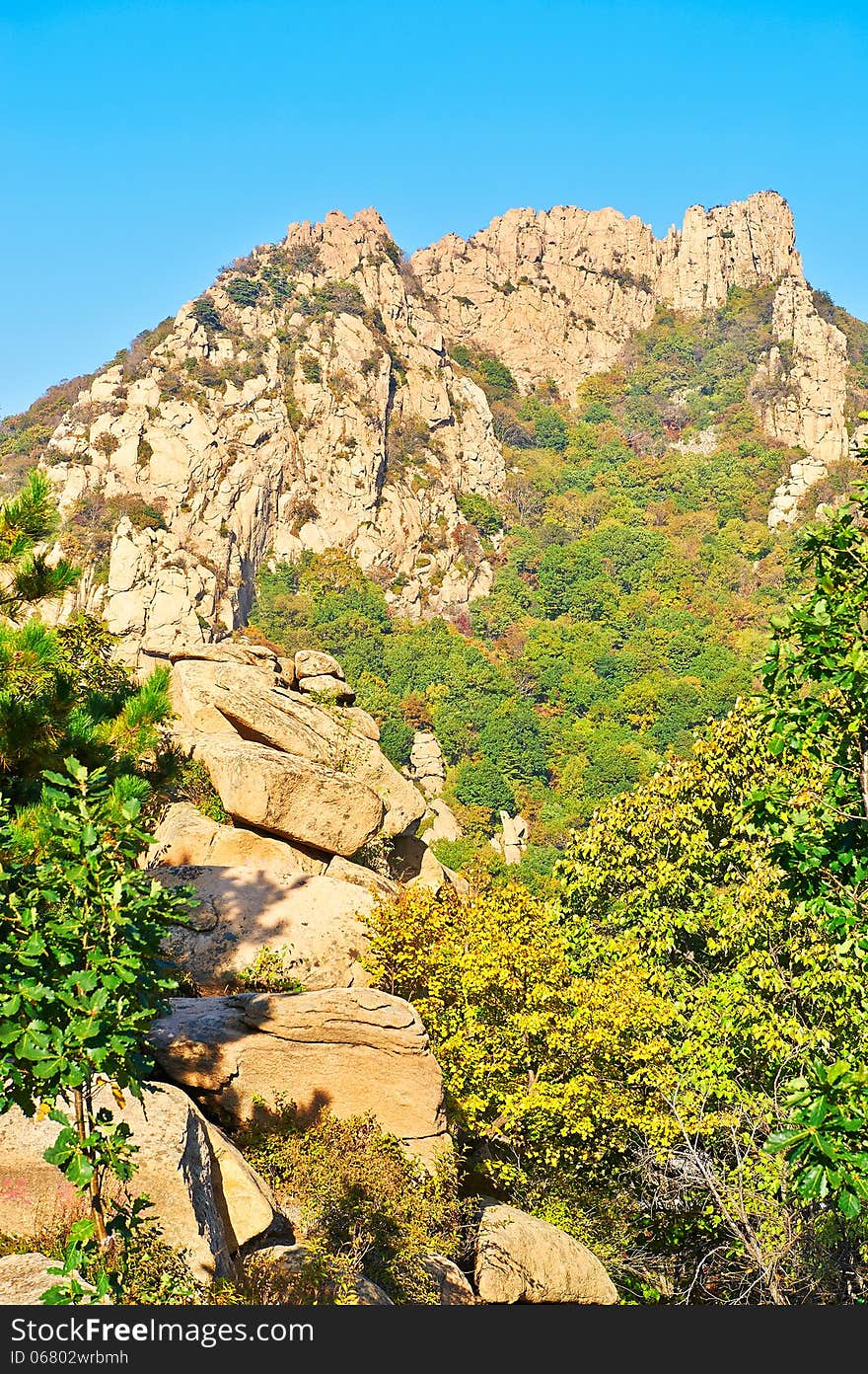 The photo taken in China's Hebei province qinhuangdao city,Zu mountain scenic spot.The time is October 3, 2013. The photo taken in China's Hebei province qinhuangdao city,Zu mountain scenic spot.The time is October 3, 2013.