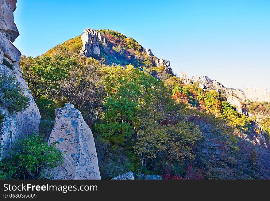 The polychrome mountains of autumn Zu mountain