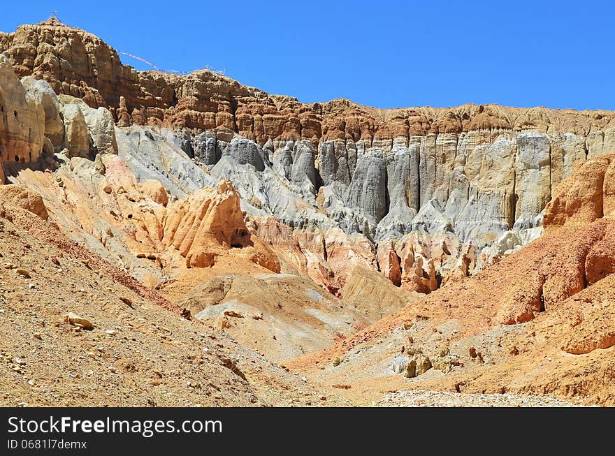 Tibet.Rocks and caves in the valley of the Garuda