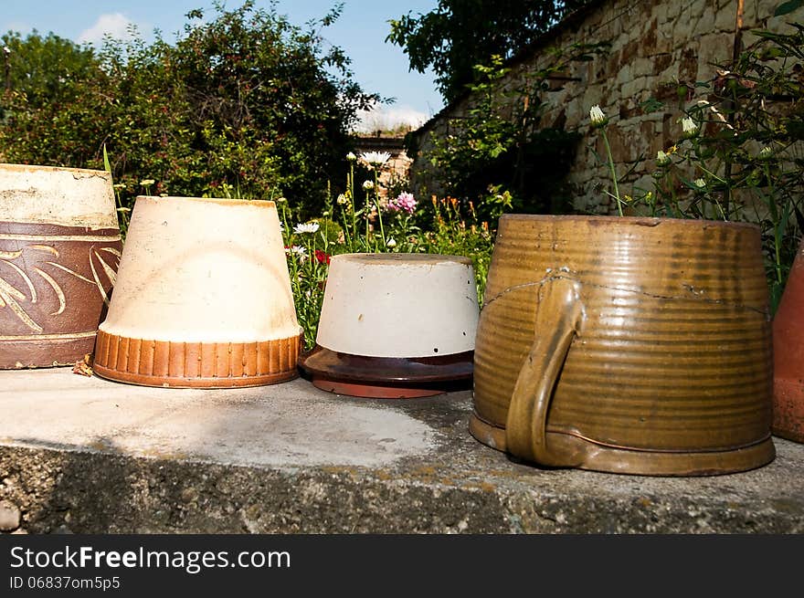 Old ceramics - pot and flowerpots