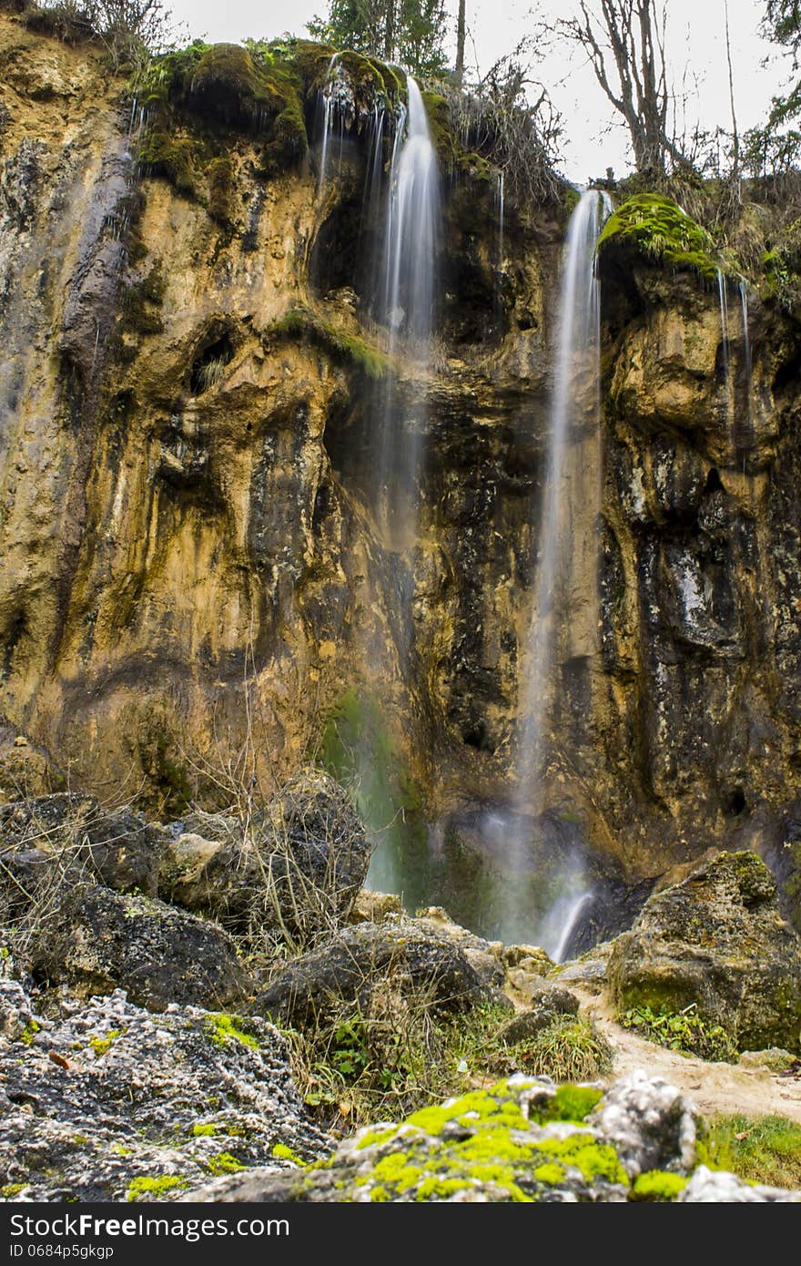 Pisoaia waterfall