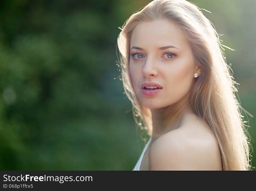 Beauty Girl. Portrait of beautiful young woman looking at you. O