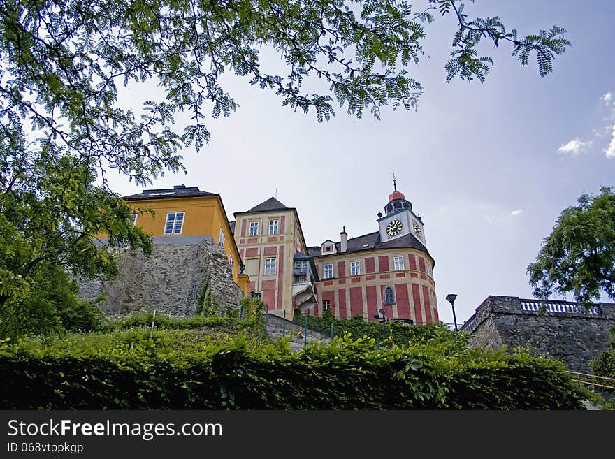 Castle Hill Jansky over the city Javornik