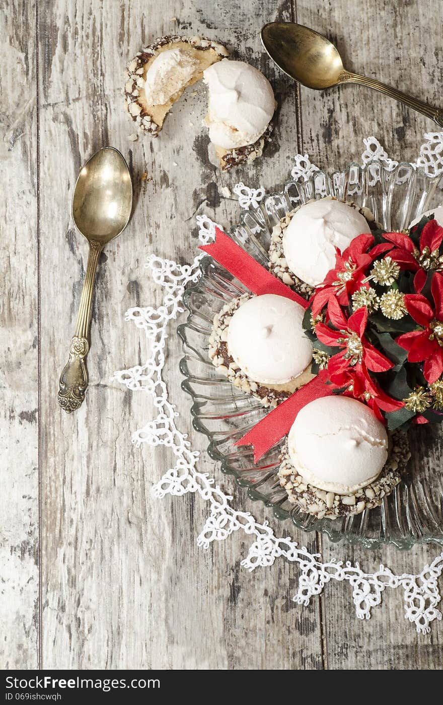 Christmas decoration with ribbons and cookies