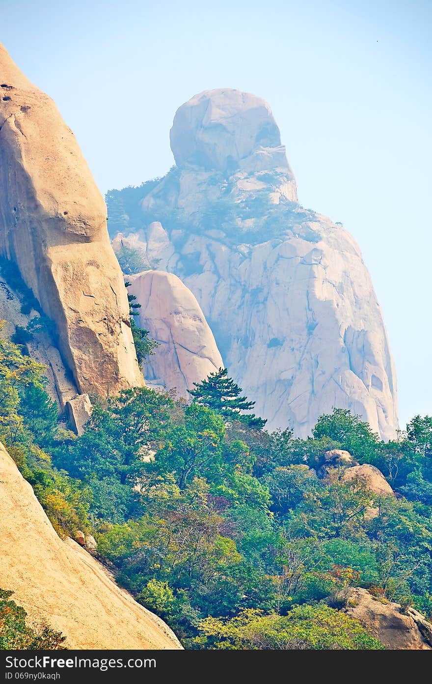 The photo taken in China's Hebei province qinhuangdao city,ancestral mountain scenic area,the gallery valley.The time is October 4, 2013. The photo taken in China's Hebei province qinhuangdao city,ancestral mountain scenic area,the gallery valley.The time is October 4, 2013.