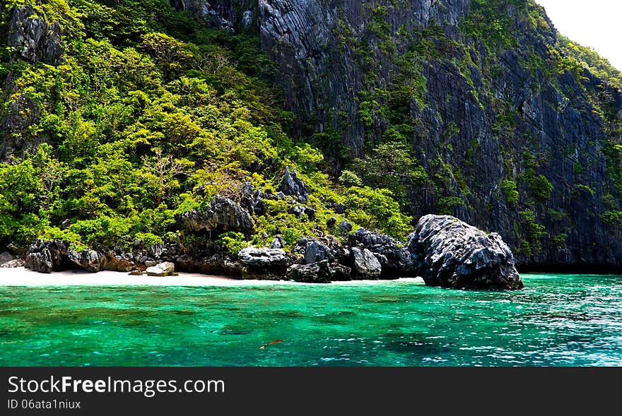 Tropical paradise islands, rocks around El Nido, Philippines.