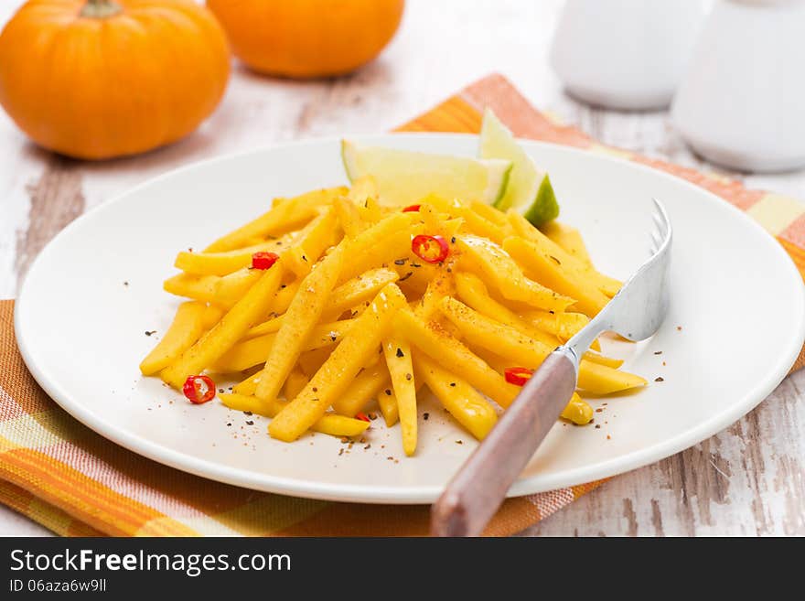 Salad of roasted pumpkin with lime and chilli, horizontal