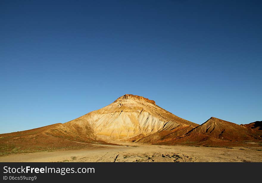 Breakaways in outback south australia nera coober pedy