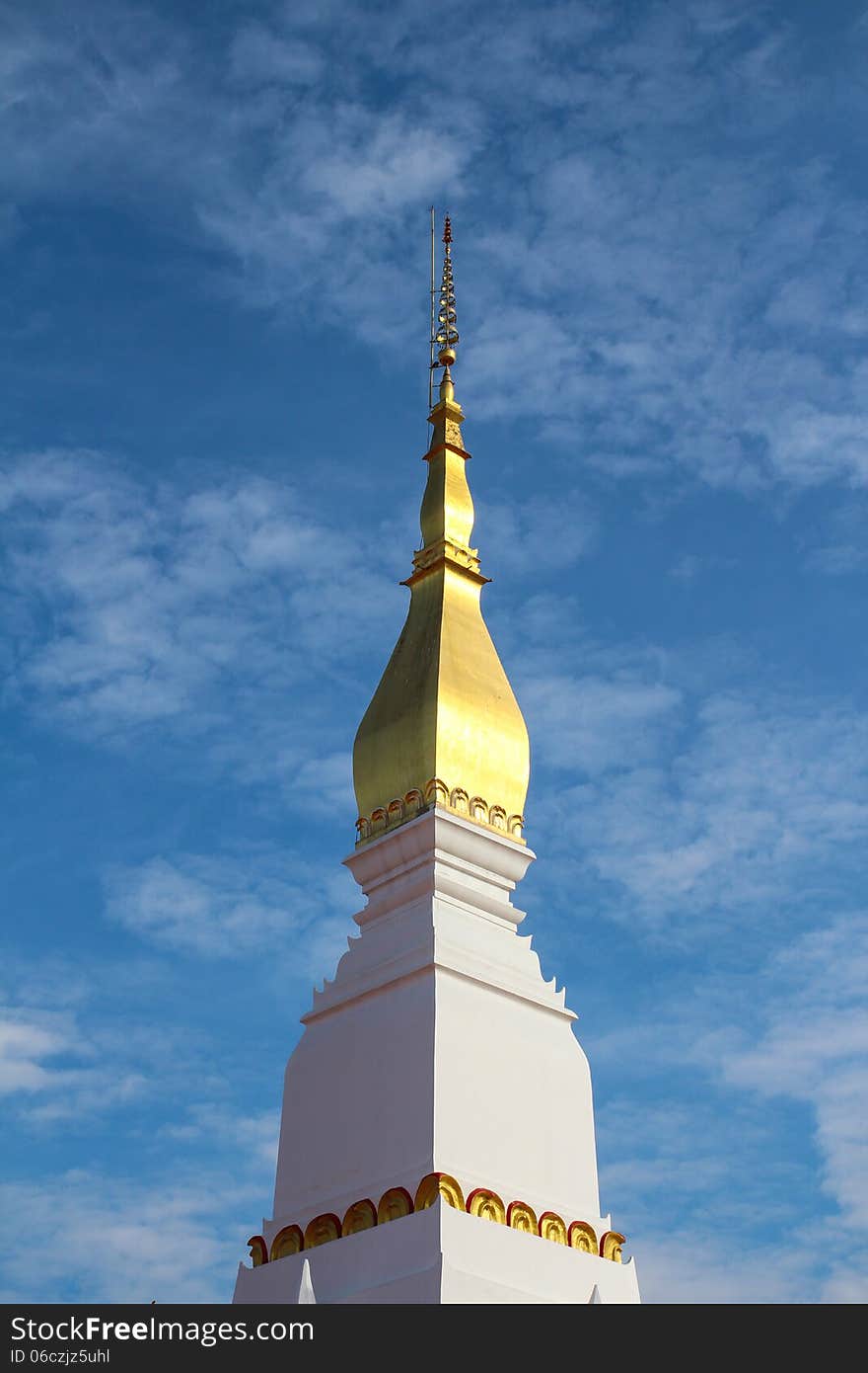 In the center of Sakhon Nakhon town, close to the vast Nong Han Lake is the Wat Phra That Choeng Chum. Originally a 10th century Khmer monastery, the temple is highly revered as it is believed that the four incarnations of the Buddha came to this spot and pressed their footprint in the soil. The chedi was built to cover the footprints of the four Buddhaâ€™s. The temple that derives its name from the Phra That Choeng Chum chedi, is an important pilgrimage site for Thai Buddhists. The white and gold chedi is shown on the provincial seal and on the 10 Satang coin.