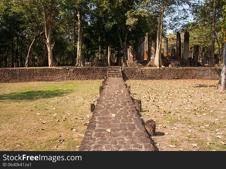 Pathway Ancient temples , Kamphaeng Phet