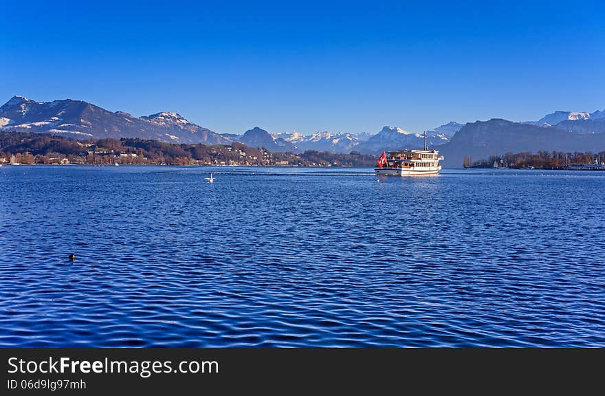 Switzerland, Lake Lucerne in winter