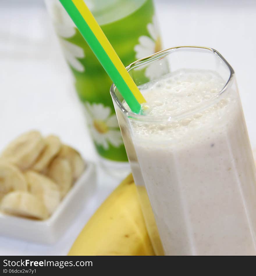 Banana milkshake