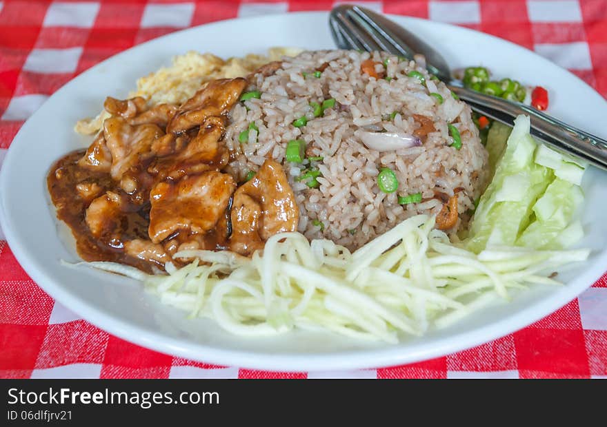 Fried rice with shrimp paste