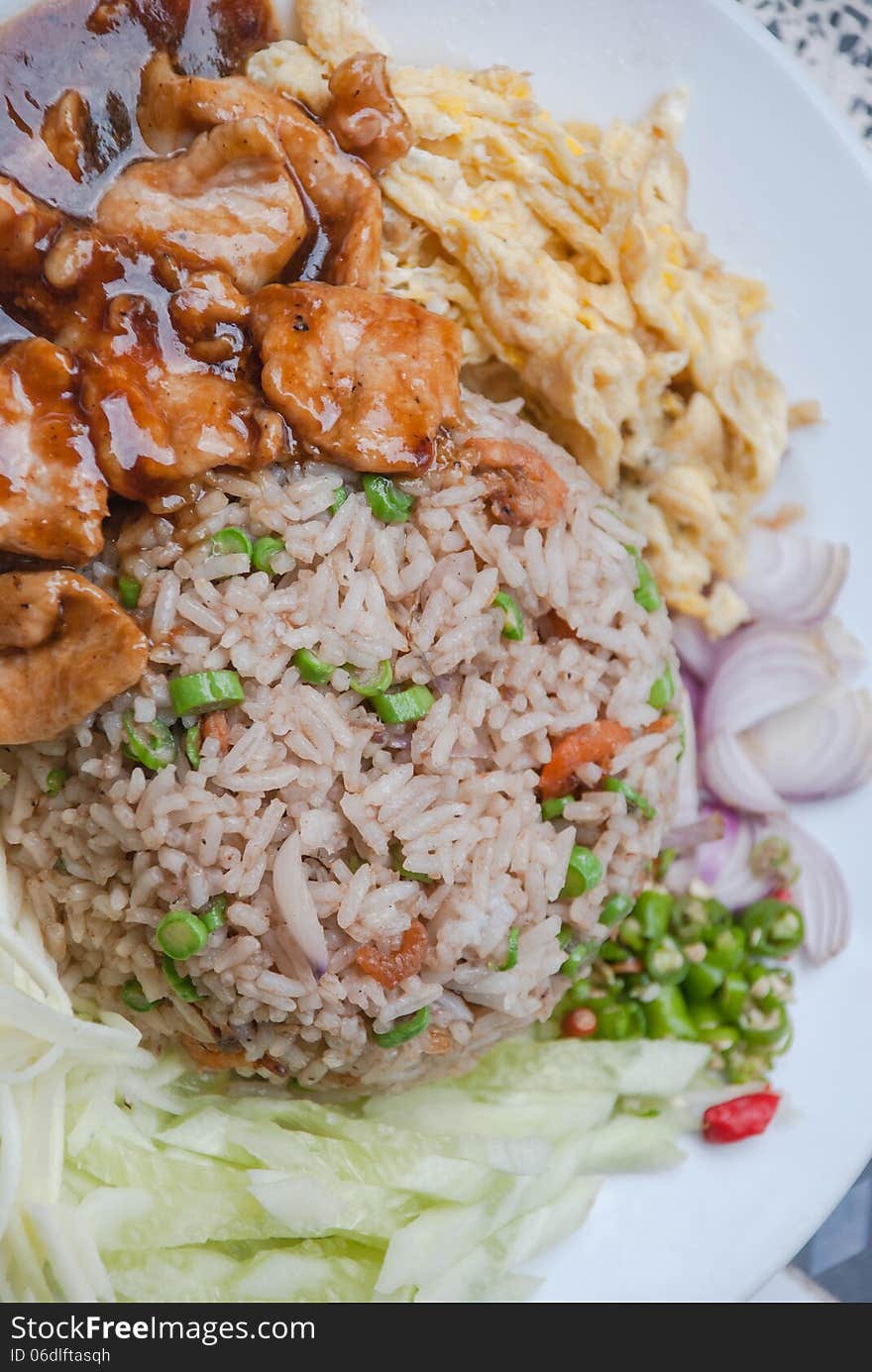 Fried rice with shrimp paste