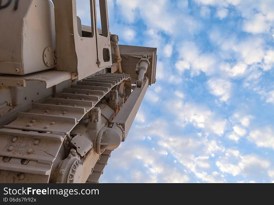 Monument tractor aimed at the sky