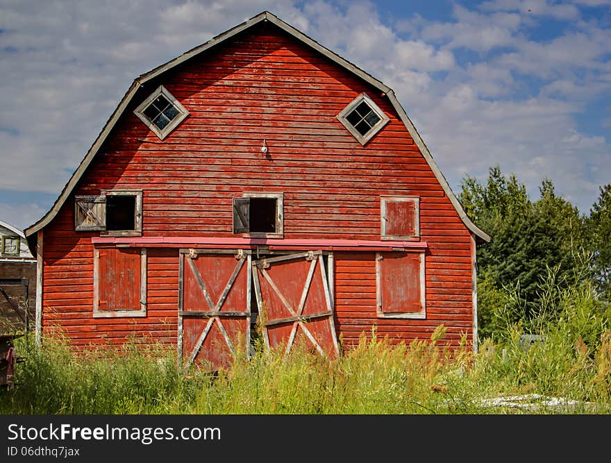 Front view of a red barn