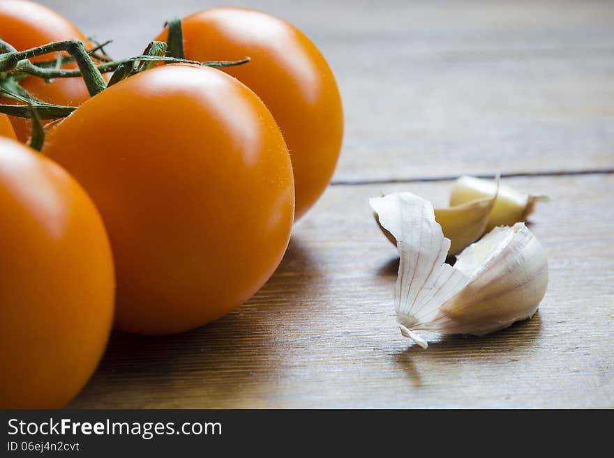 Tomatoes And Garlic