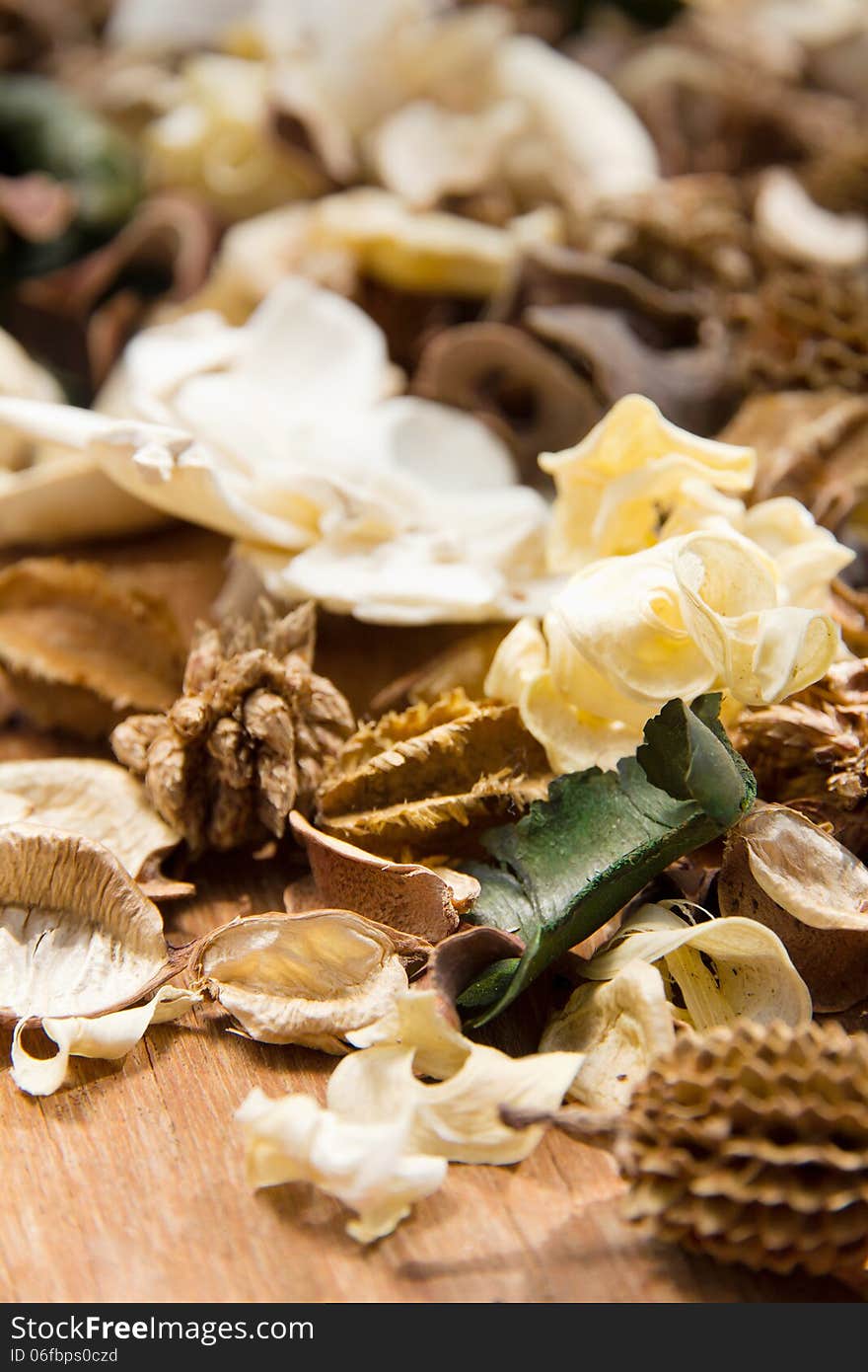 Image of potpourri,dry flowers