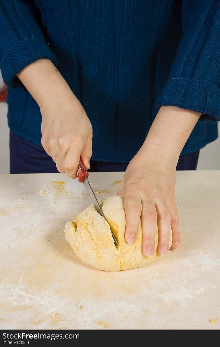 Making pasta with hand as in the old times