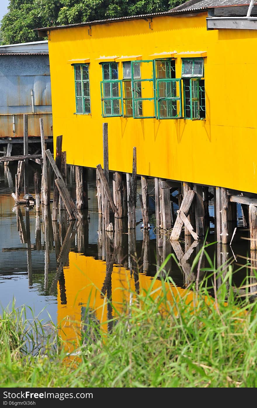 Floating house