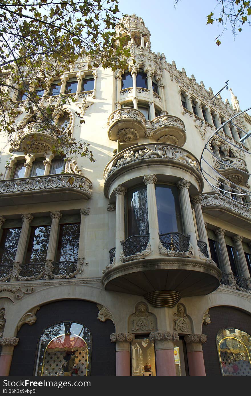 House of Leo Morera (cat. Casa Lleó Morera) - a six-storey residential building in the city of Barcelona is a masterpiece of the Catalan modernism. House of Leo Morera (cat. Casa Lleó Morera) - a six-storey residential building in the city of Barcelona is a masterpiece of the Catalan modernism.