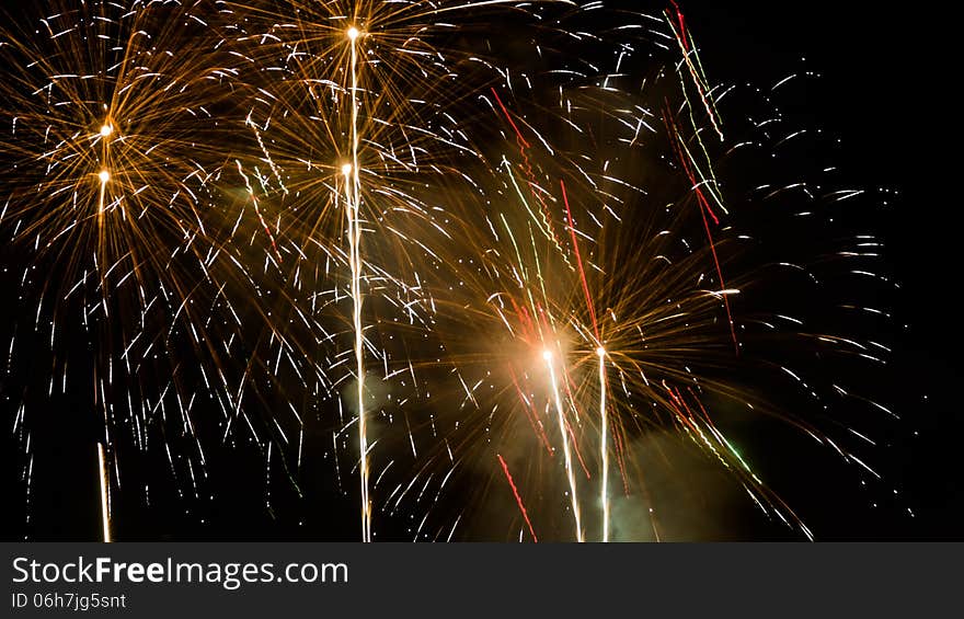 Fireworks for New Year 2014 - Bucharest (IOR Park). Fireworks for New Year 2014 - Bucharest (IOR Park)