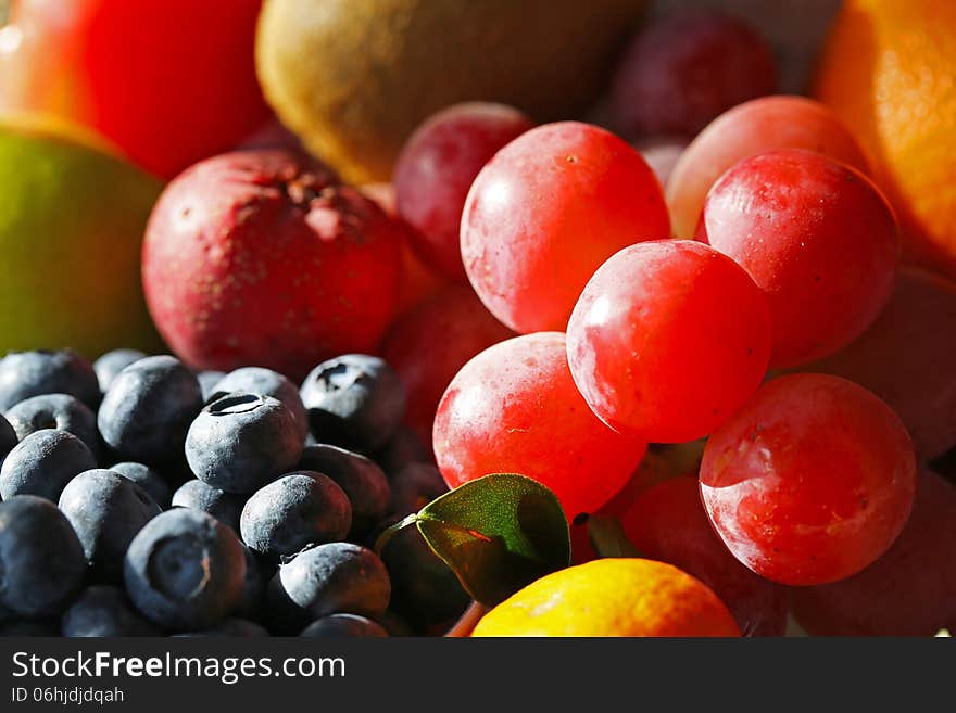 Fruits are put together, its bright color and good appetite. Fruits are put together, its bright color and good appetite.