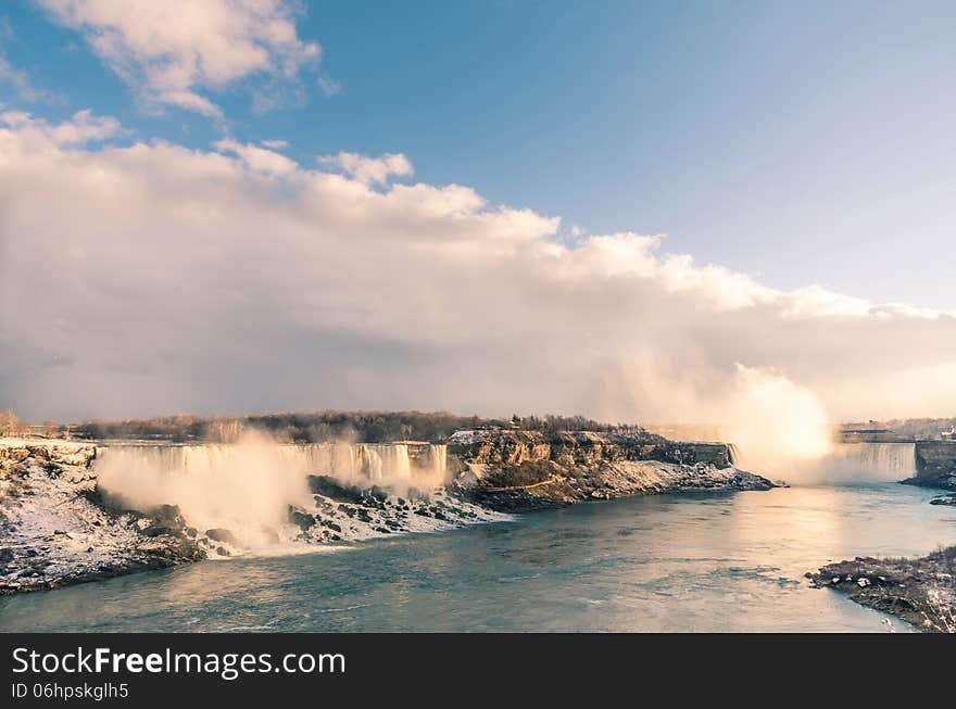 Niagara Falls Ready For Spectacular Sunset