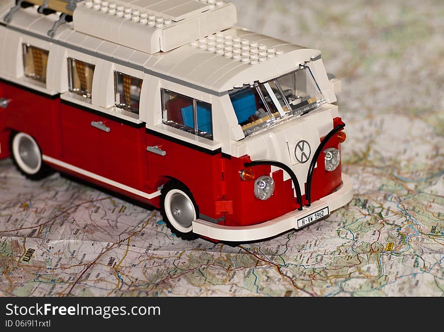 Building Blocks Caravan on a Map