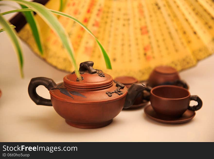 China's tea utensils Purple sand pot．. China's tea utensils Purple sand pot．