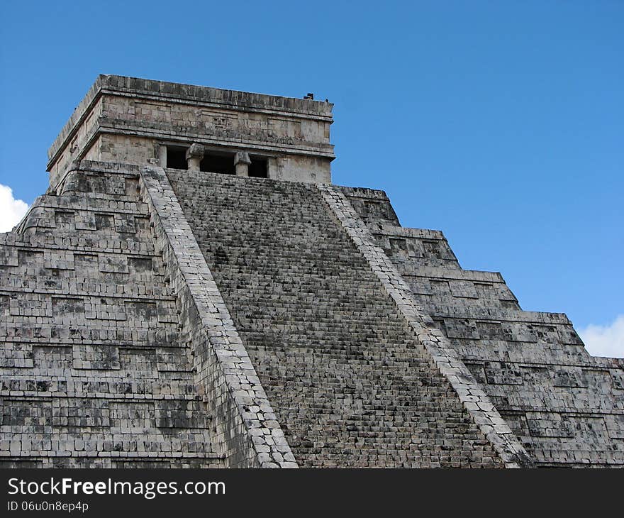 Kukulkan pyramid in Chichen Itza, Mexico