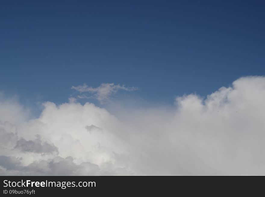 White cloud in the blue sky