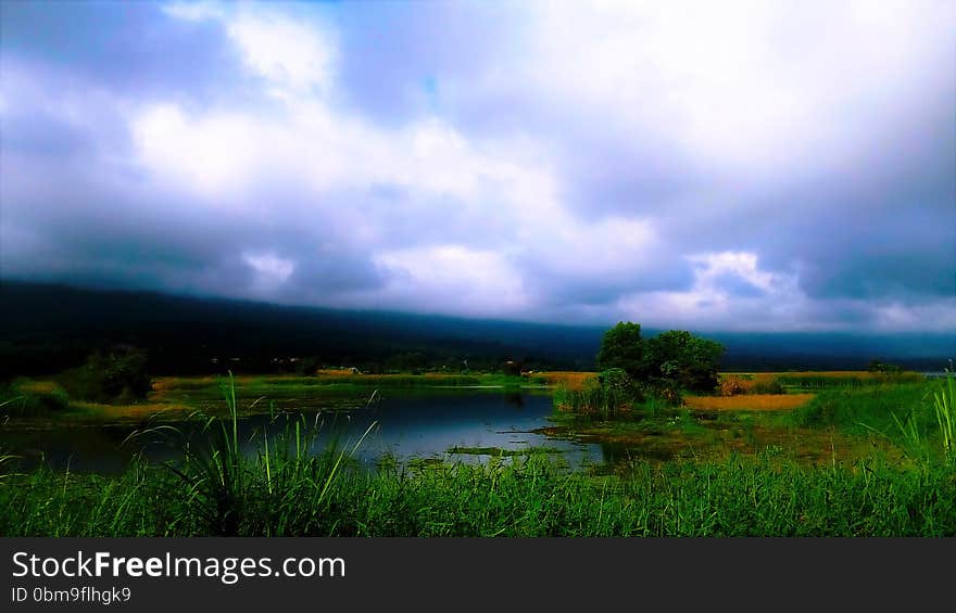 The lake is crystal clear and has a beautiful landscape. The lake is crystal clear and has a beautiful landscape