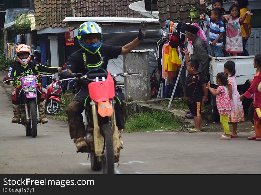 Motorcycle lunge nature