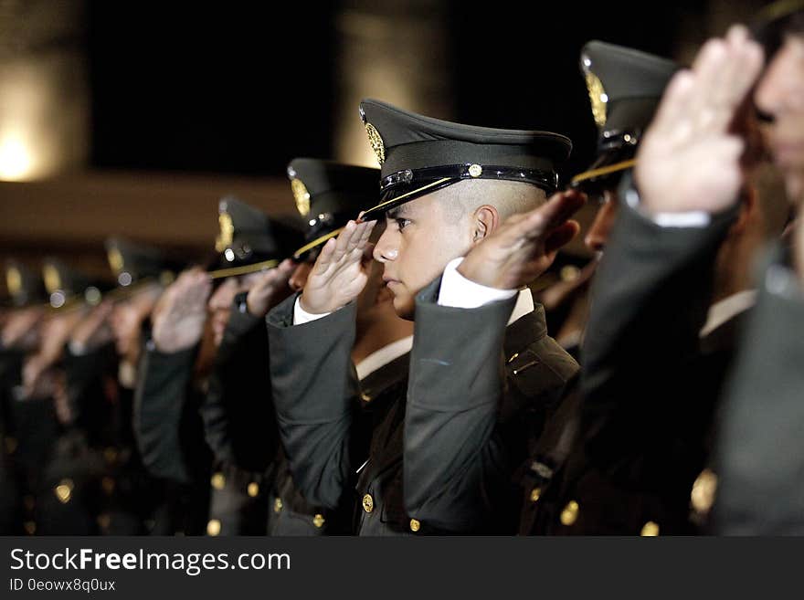 El Presidente Salvador SÃ¡nchez CerÃ©n participÃ³ esta maÃ±ana en la graduaciÃ³n de la promociÃ³n nÃºmero 88 de la Escuela Militar &quot;CapitÃ¡n General Gerardo Barrios&quot;. Un total de 65 cadetes, 59 hombres y 6 seÃ±oritas, fueron los graduados a quienes el Presidente entregÃ³ sables y espadas. El Presidente Salvador SÃ¡nchez CerÃ©n participÃ³ esta maÃ±ana en la graduaciÃ³n de la promociÃ³n nÃºmero 88 de la Escuela Militar &quot;CapitÃ¡n General Gerardo Barrios&quot;. Un total de 65 cadetes, 59 hombres y 6 seÃ±oritas, fueron los graduados a quienes el Presidente entregÃ³ sables y espadas.