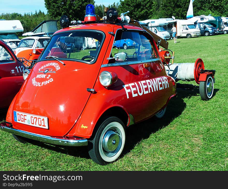 Red Feuewehr Car