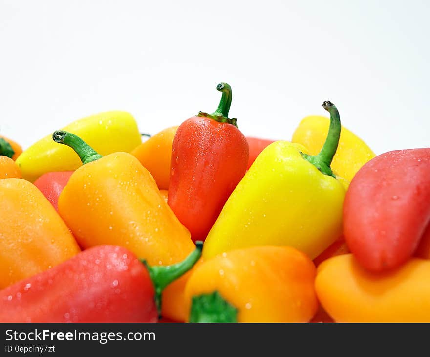 A pile of colorful bell peppers.