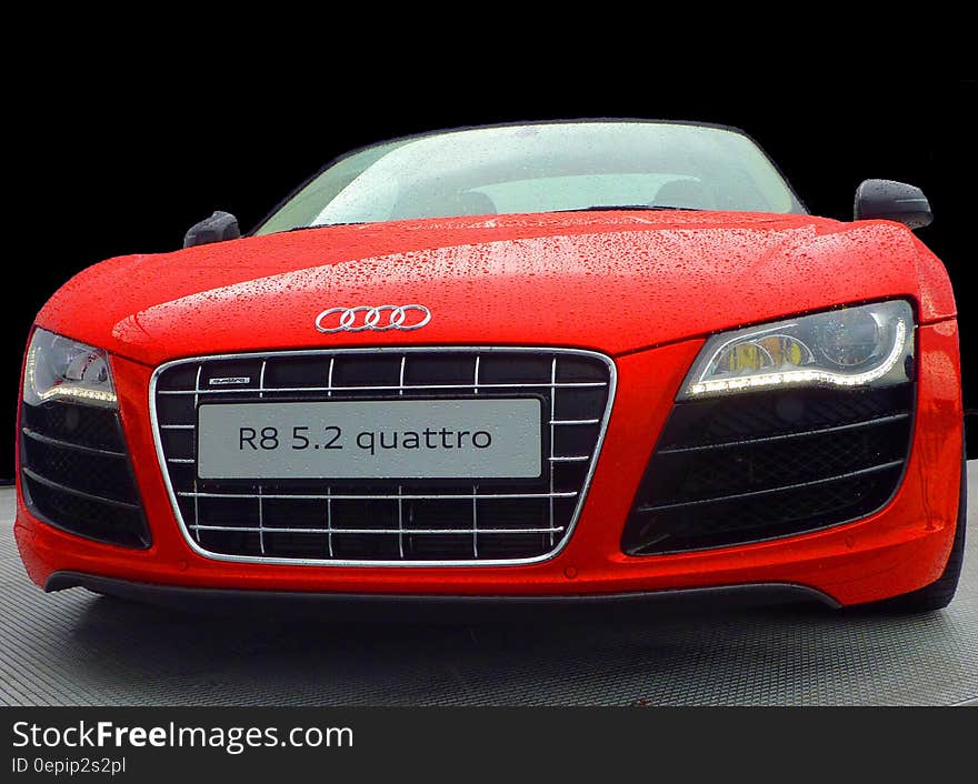 Red Audi R8 Quattro