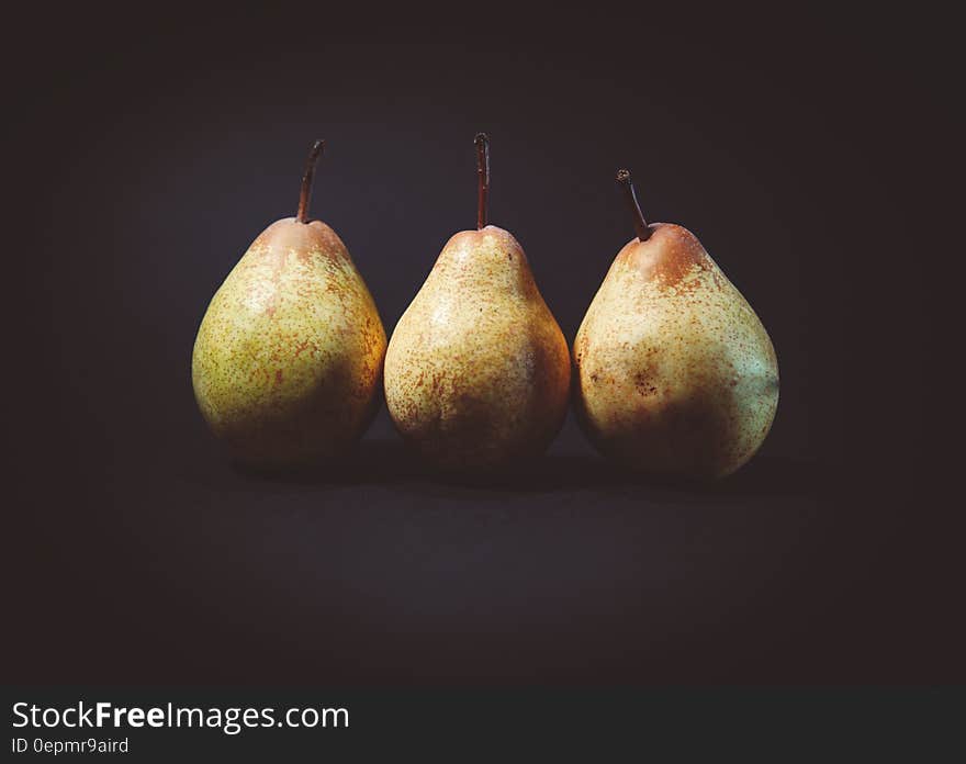 3 Pear Fruits