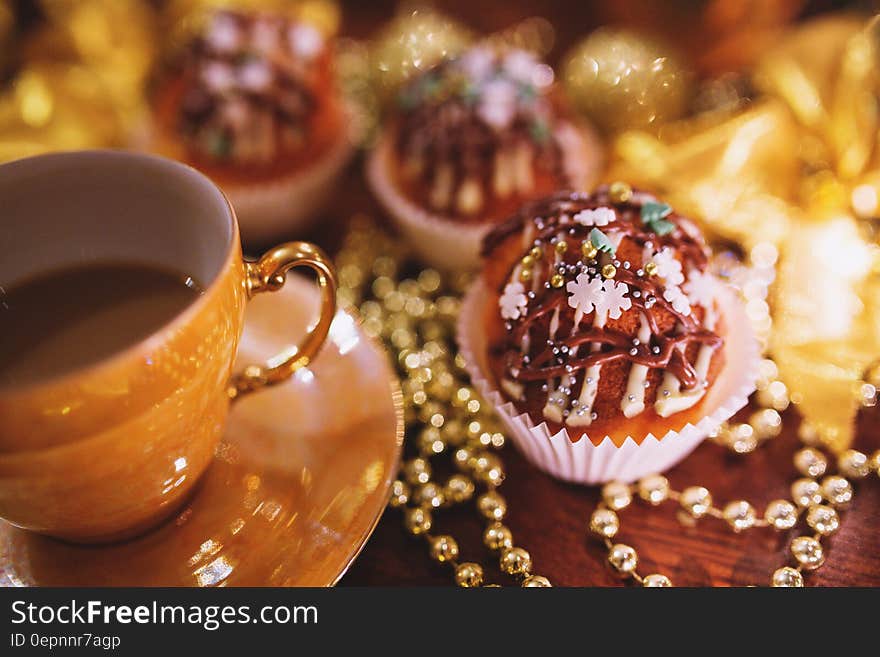 Christmas Cupcake & Coffee