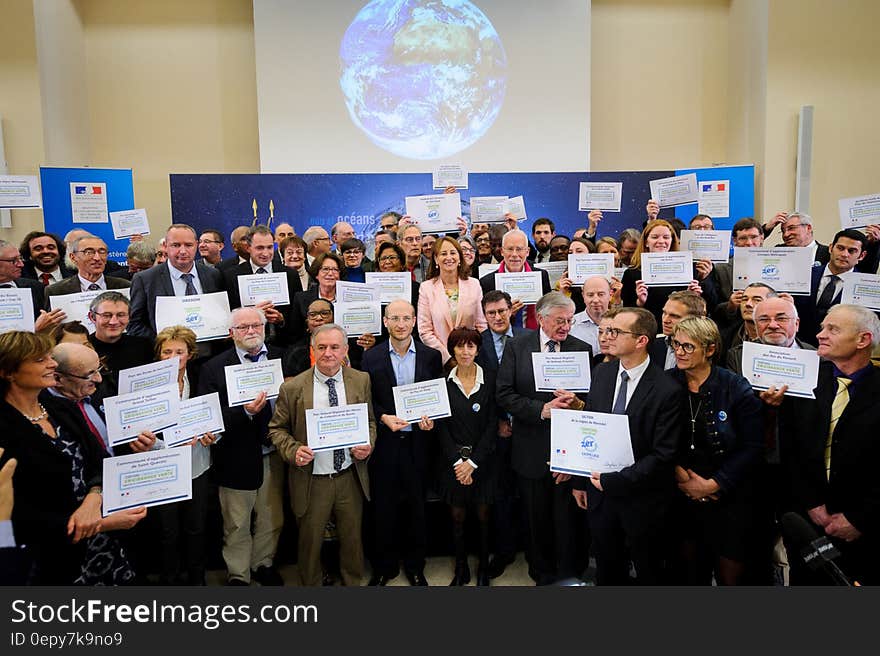 CÃ©rÃ©monie de signatures de contrats Territoires Ã  Energie Positive pour la Croissance et Territoires ZÃ©ro DÃ©chet ZÃ©ro Gaspillage &#x28;HÃ´tel de Roquelaure - Paris&#x29;