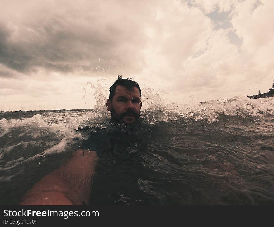 Men&#x27;s on the Sea While Under the White Clouds