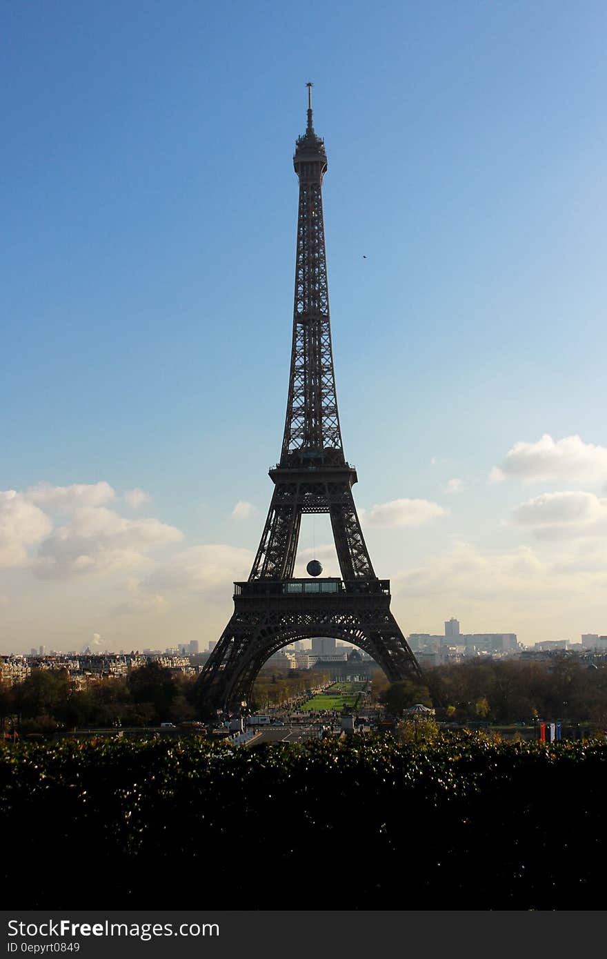 Eiffel Tower Paris during Daytime