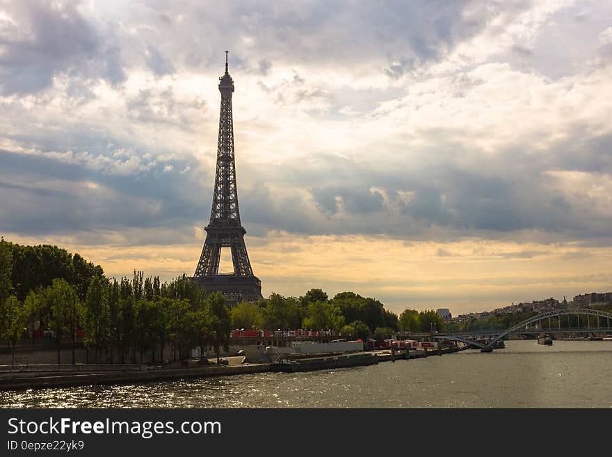 Eiffel Tower during Daytime