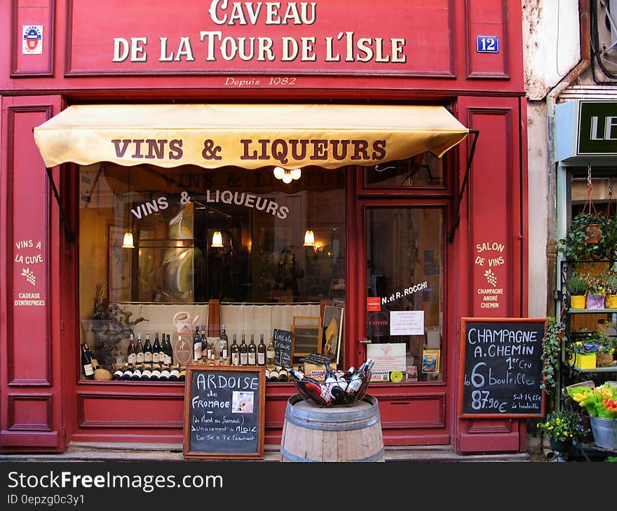 Vins & Liqueurs Store during Daytime